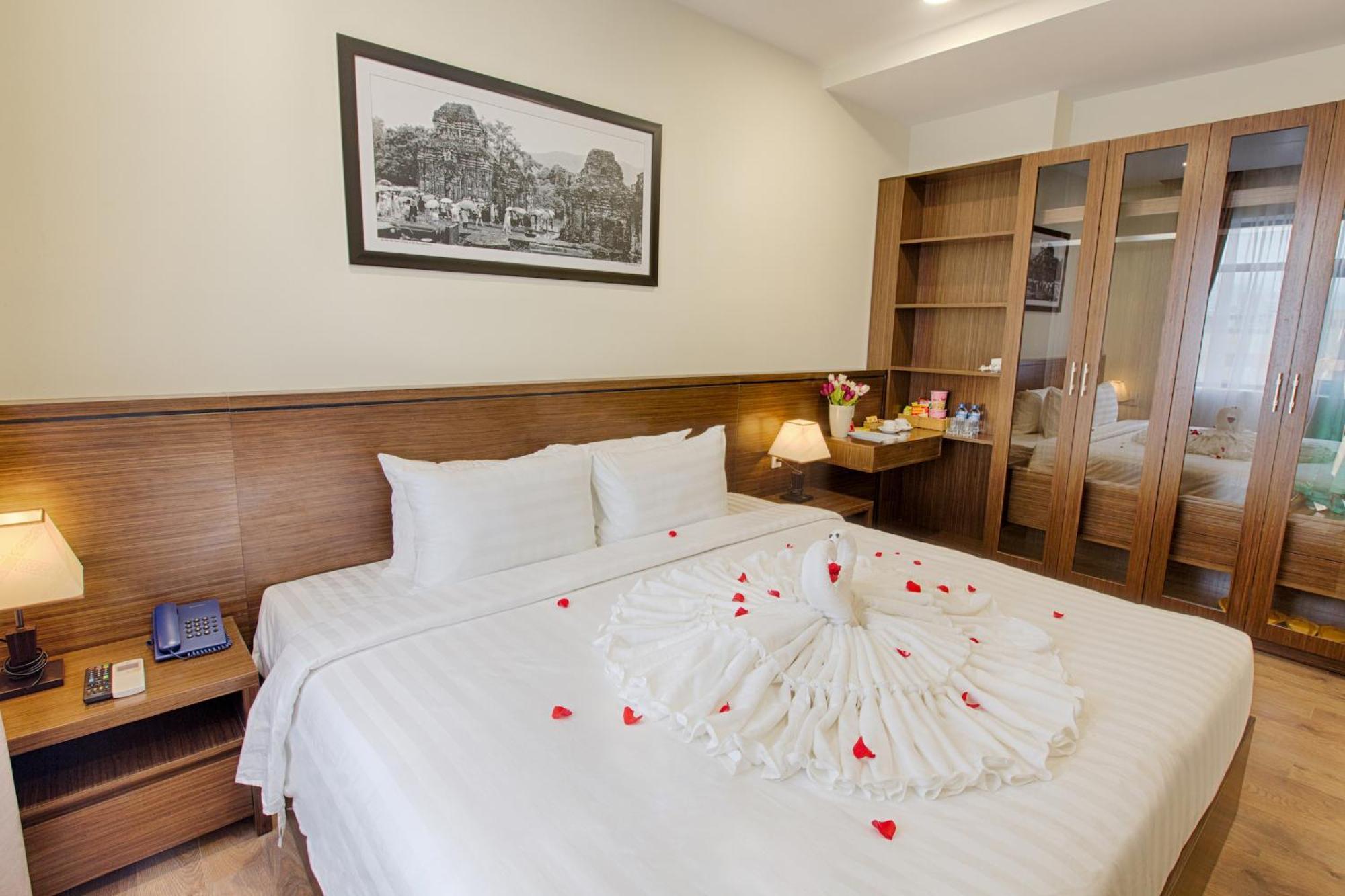 Central Hotel & Spa Danang Eksteriør billede
