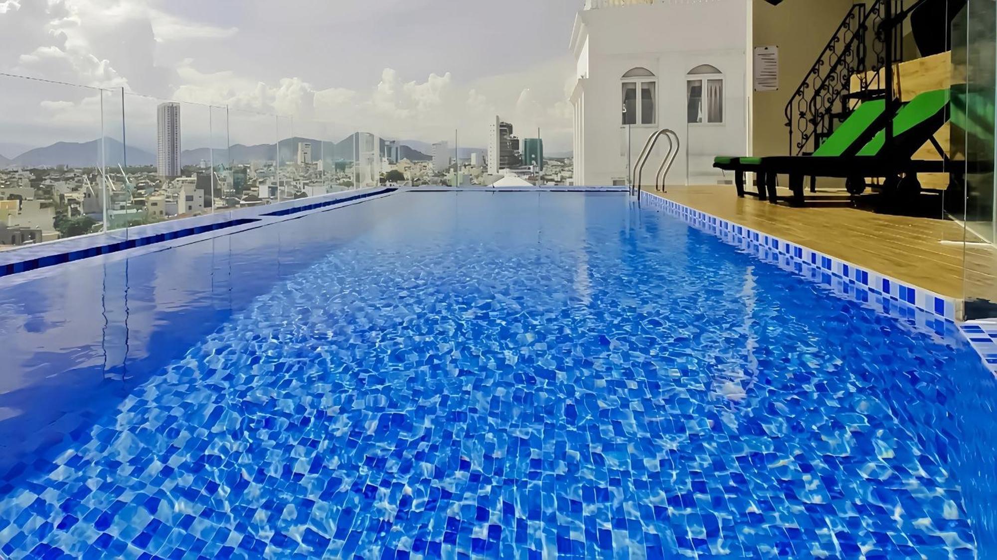 Central Hotel & Spa Danang Eksteriør billede